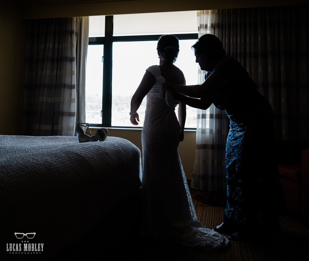 bride_getting_ready