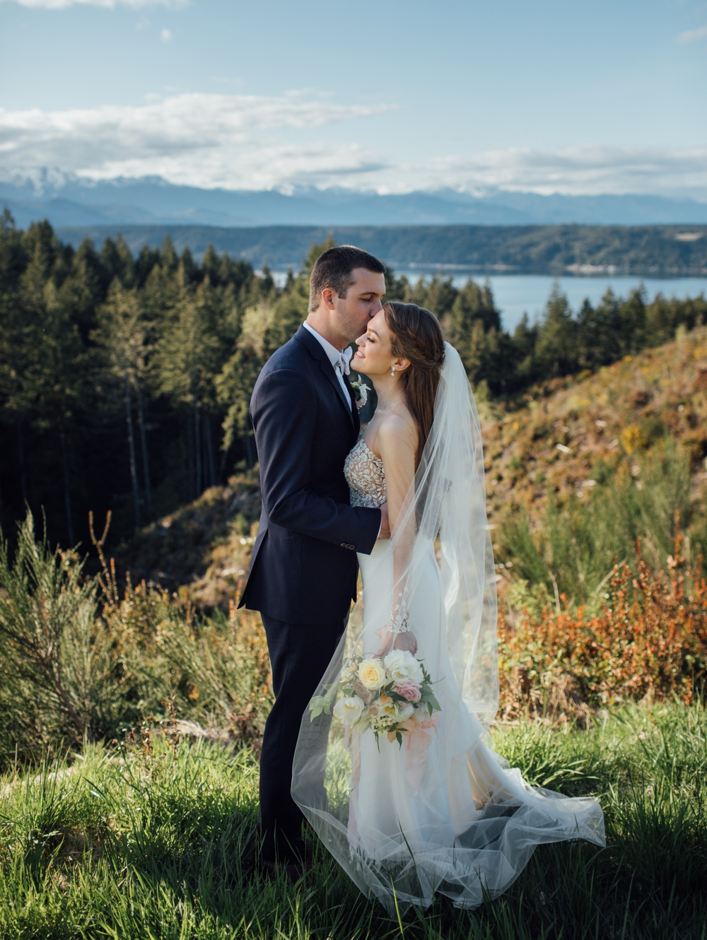 sunset-portraits-bride-and-groom