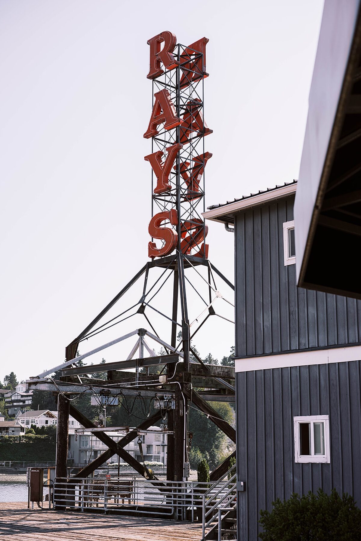 Ray's Boathouse